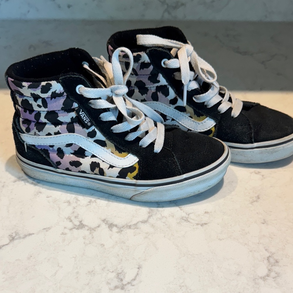 Vans Kids High-Top Sneakers - Black with Pastel Leopard Print